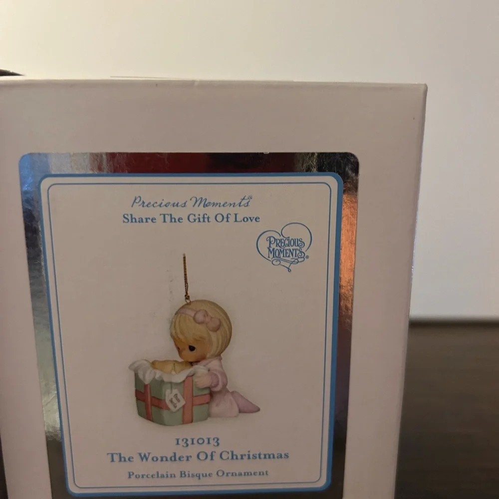 Precious Moments The Wonder of Christmas Ornaments set of 2 rare